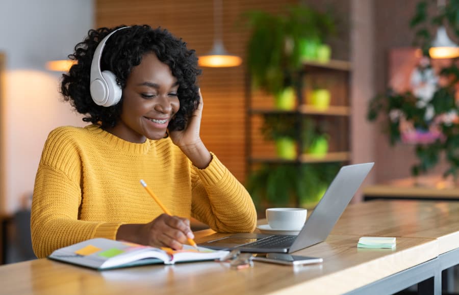 Online Learning Benefits